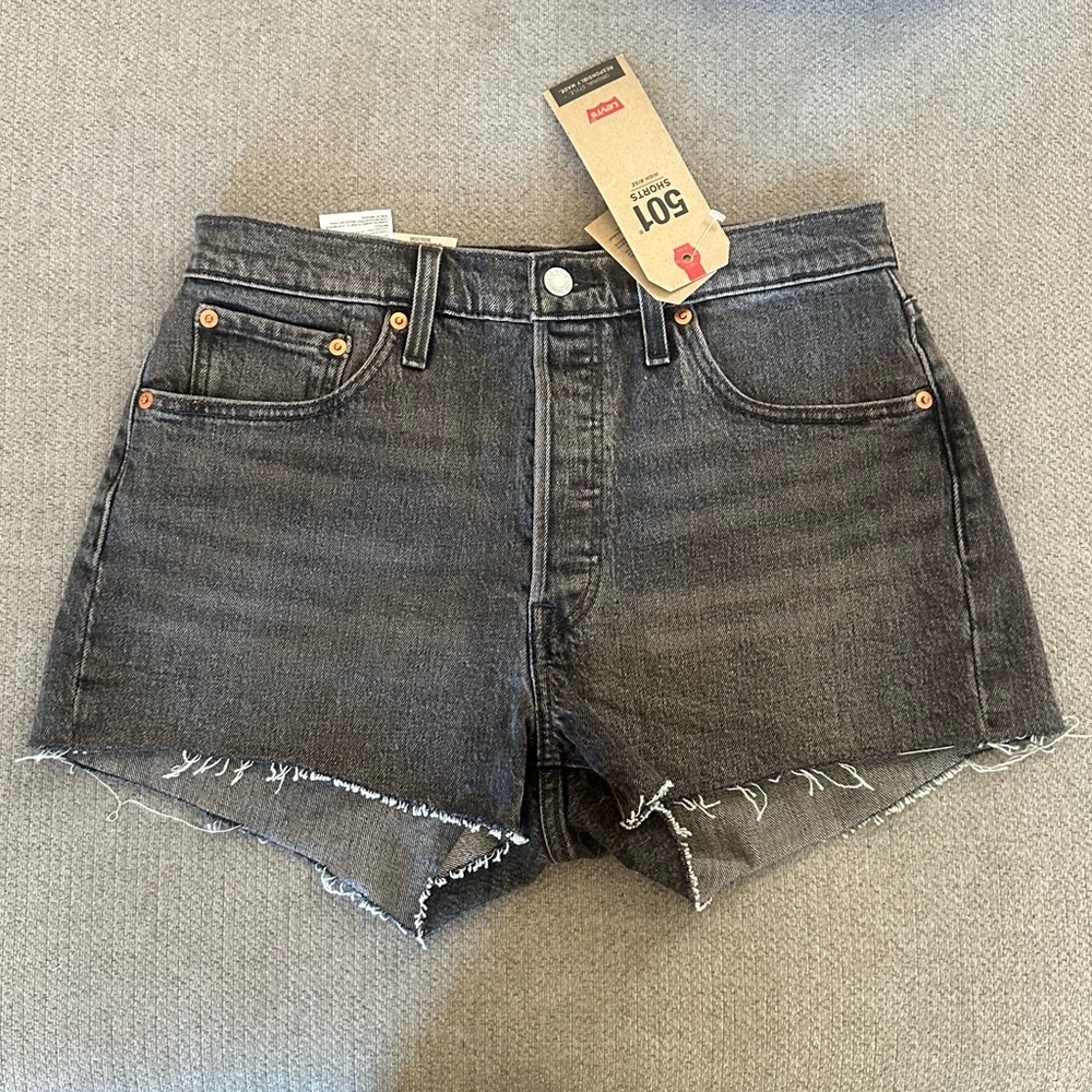 Levi's 501 Women's Dark Gray Jean Shorts NWT size 29